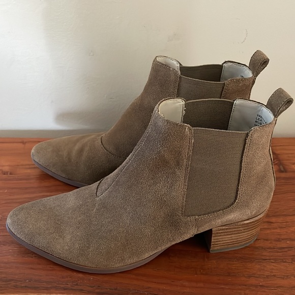 Steve Madden vanity suede chealsea boot sand beige taupe - Picture 3 of 8